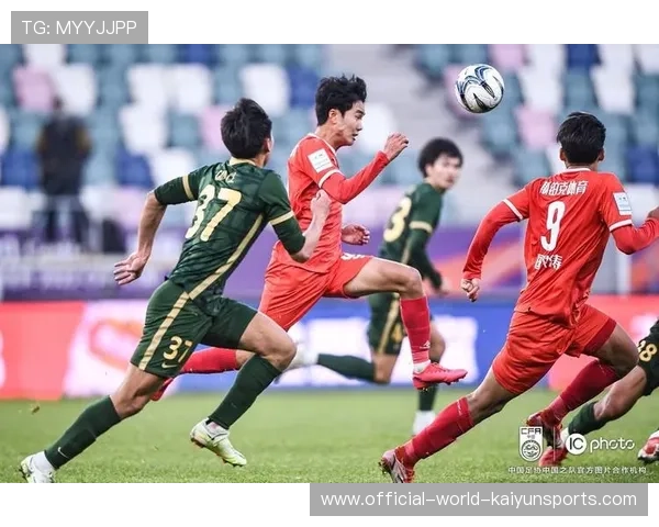 大陆杯资格赛出现黑马球队挑战传统强队，大陆联赛足球