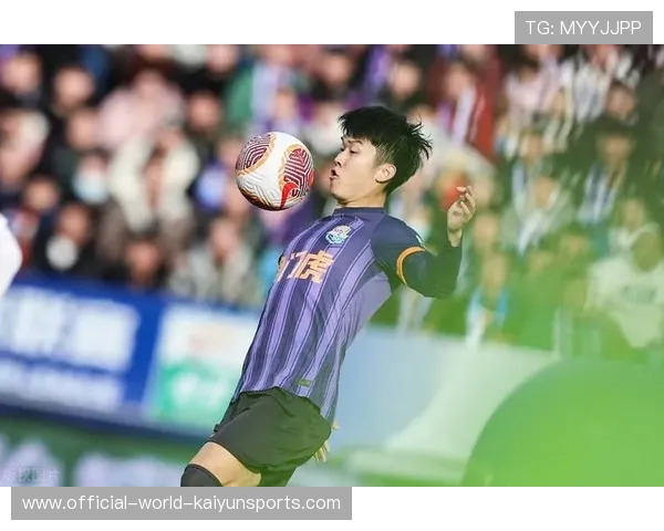 杨梓豪左路突破横传助攻,云南玉昆热身赛先拔头筹 杨梓豪左路突破横传助攻,云南玉昆热身赛先拔头筹